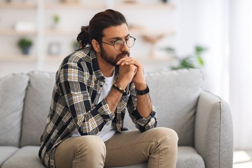 Arab youths are worried about their future since they have difficulty finding jobs (Photo: Shutterstock).